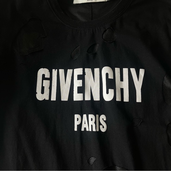Black Givenchy Crew Neck Tshirt Graphic Print, Medium Unisex - Picture 2 of 5